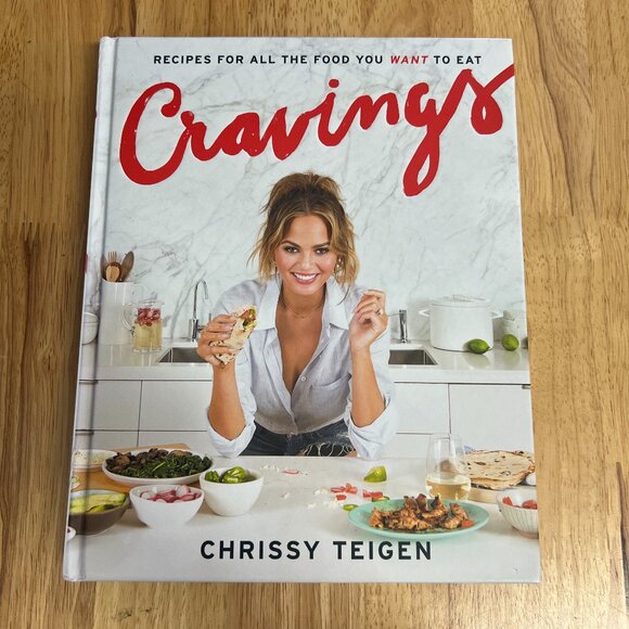 Cravings Cookbook Hardcover Easy Taste Food Recipes Book By Chrissy Teigen - Picture 2 of 2